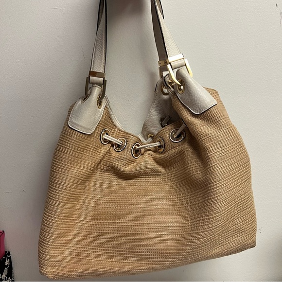 Michael Kors wallet in cream and white - Picture 2 of 7